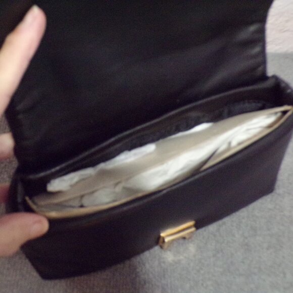 A New Day Black Quilted Crossbody w/Gold Chain Strap Soft Faux Leather NWT - Picture 4 of 4